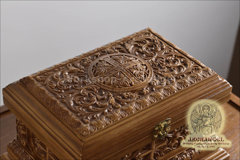 RELIQUARY BOX CARVED WOODEN