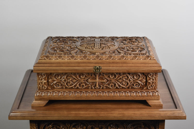 RELIQUARY BOX NATURAL WOOD CARVED RELIGIOUS GIFT
